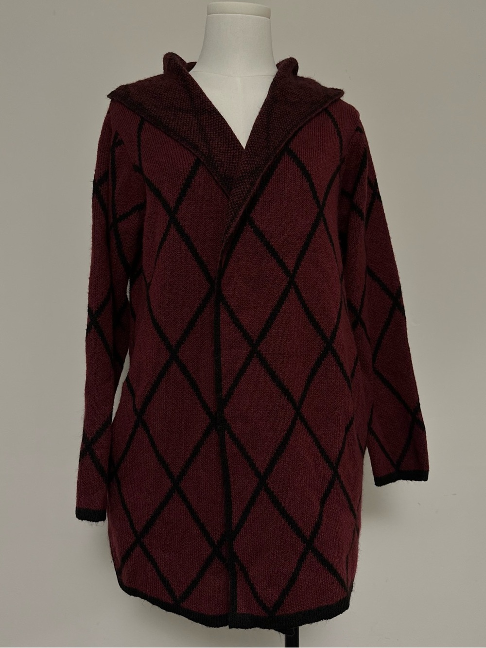 Women's Hooded Diamond Knit Sweater - Burgundy